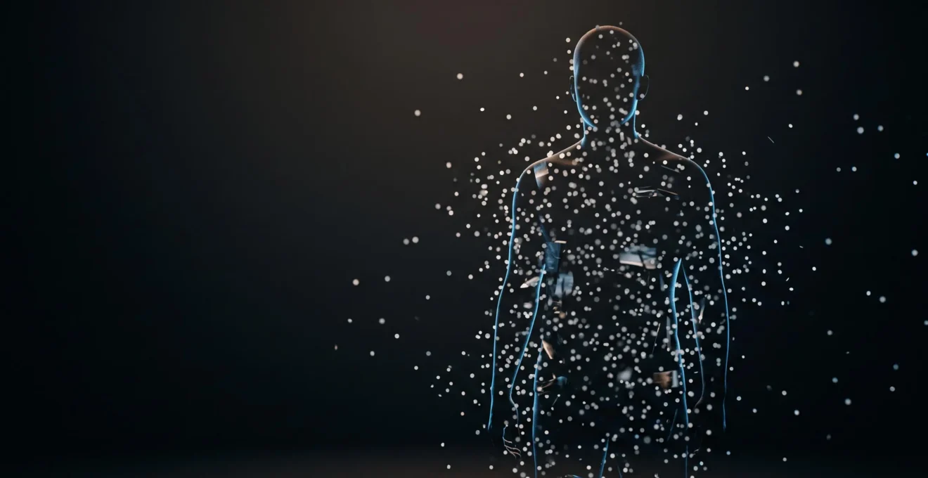 Silhouette d'une personne se reconstituant à partir de fragments de lumière dispersés, symbolisant le contrôle repris sur son identité numérique
